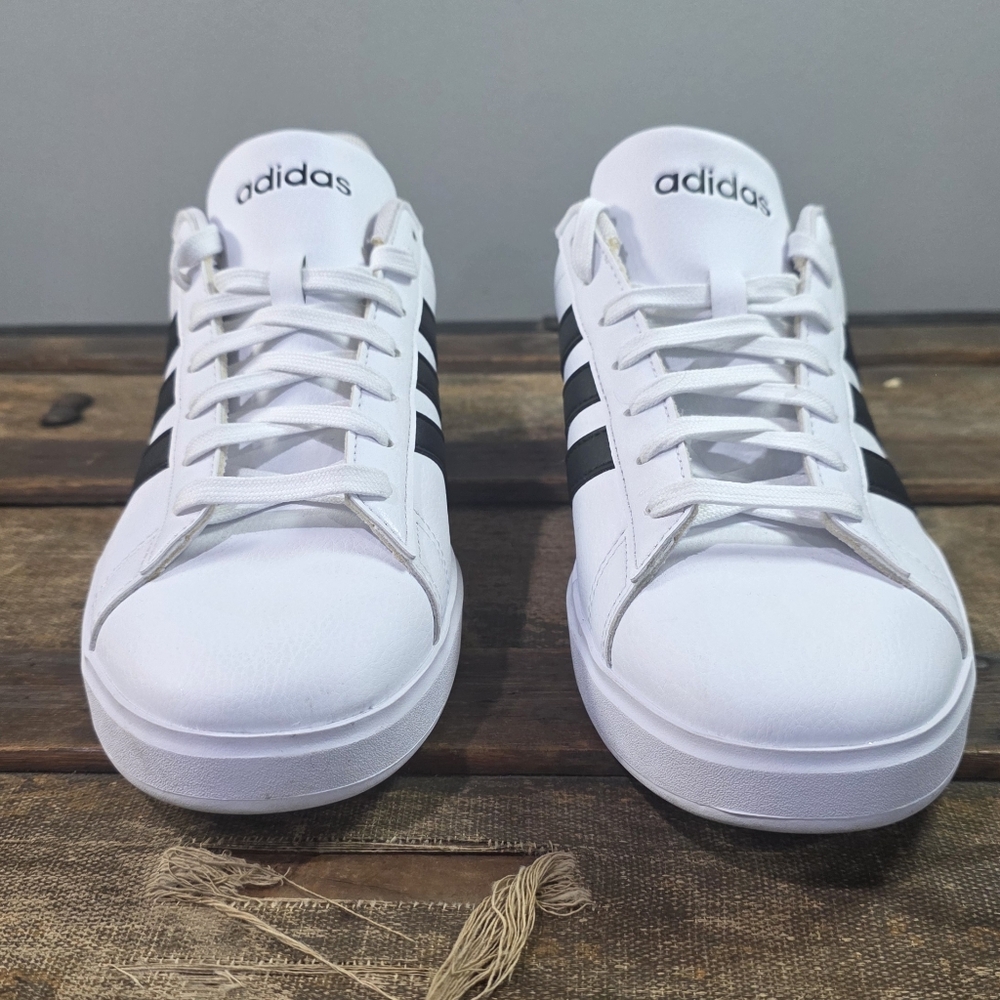 Adidas 3 Stripe Grand Court 2.0 Cloudfoam Comfort Classic Lace Up Sneakers. 9.5 - Picture 3 of 10